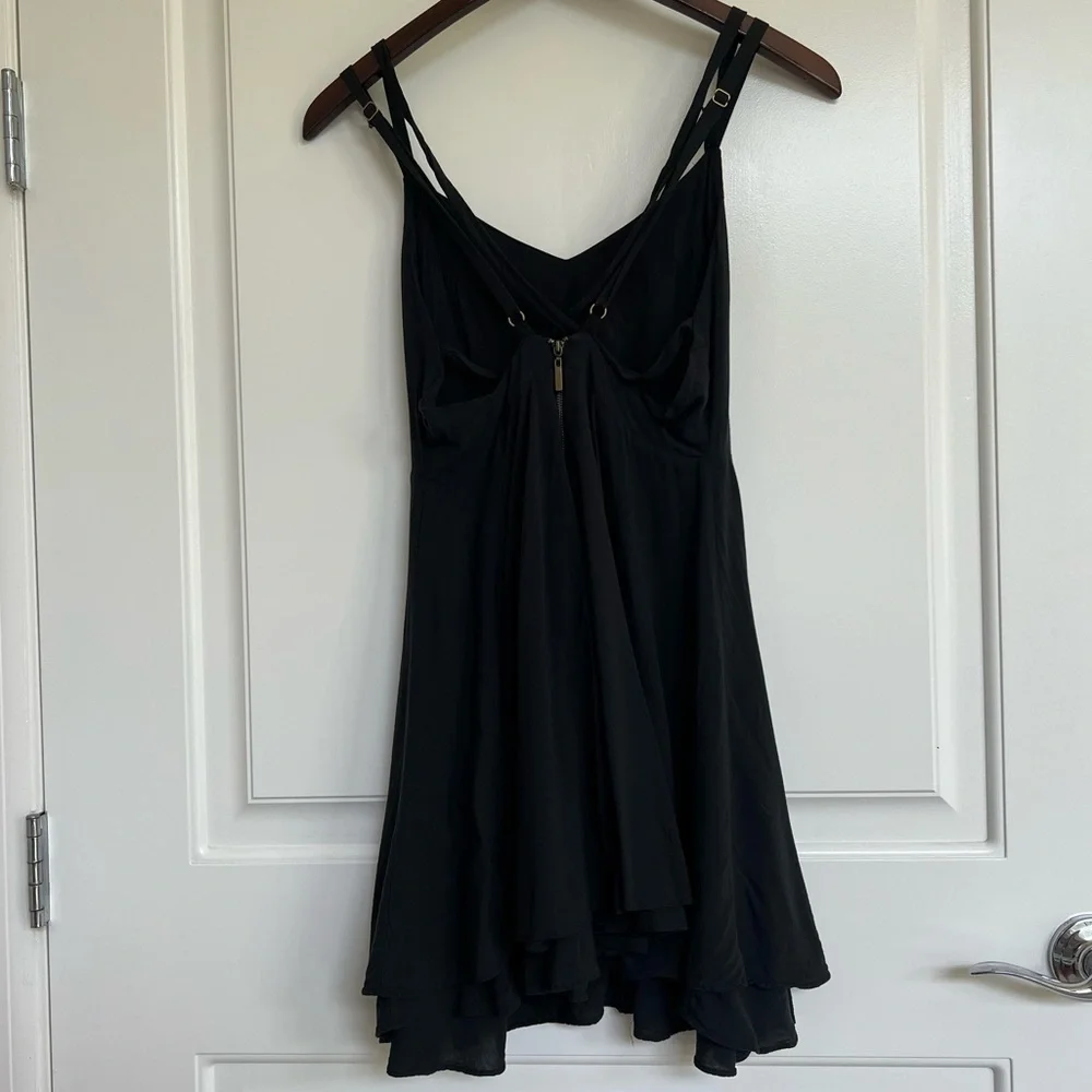 UO Women’s Kimchi Blue Fit and Flare Strappy Back Black Mini Cocktail Dress